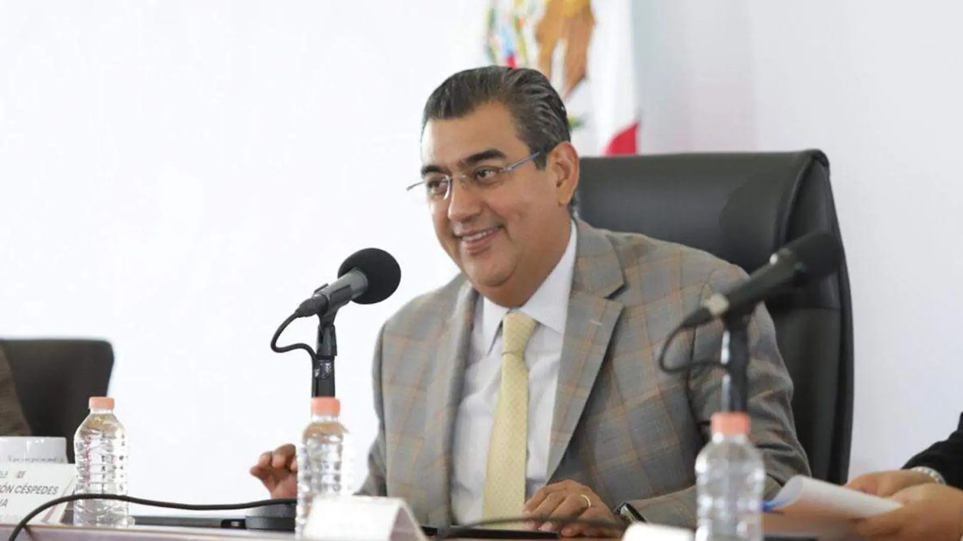 el gobernador Sergio Salomón Céspedes Peregrina